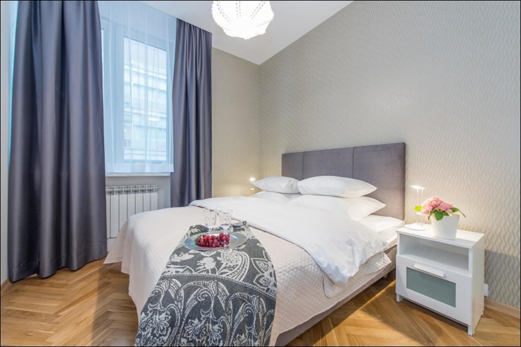 ורשה P&O Apartments Metro Centrum מראה חיצוני תמונה